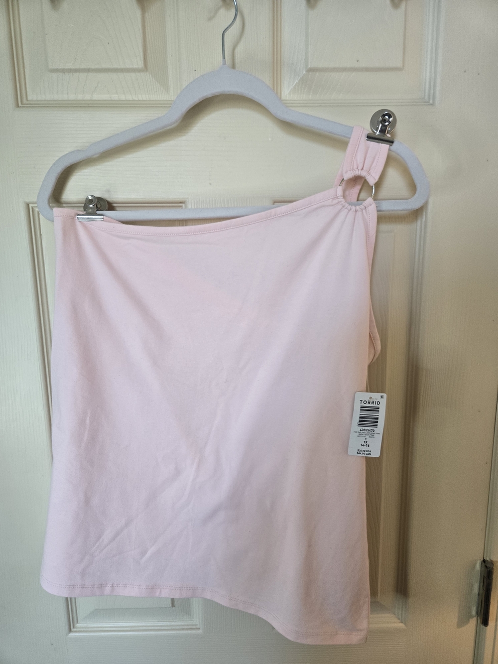 Torrid Size 1 NWT One-Shoulder Ring-Accent Tank